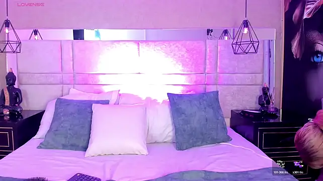 SamaanthaMiller webcam