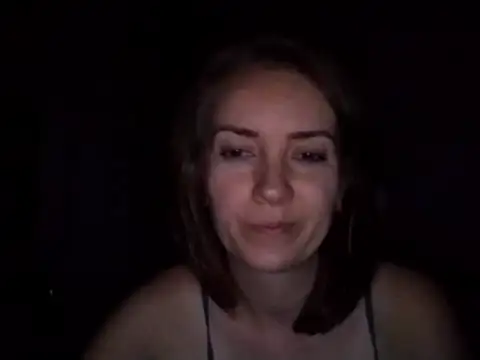 JenniferAlone live cam on StripChat