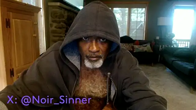 sinnernoir live cam on StripChat