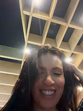 Rafaellaz live sex cam