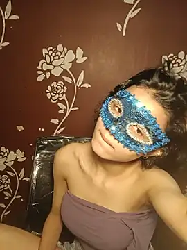 Sommiya_love live cam on StripChat