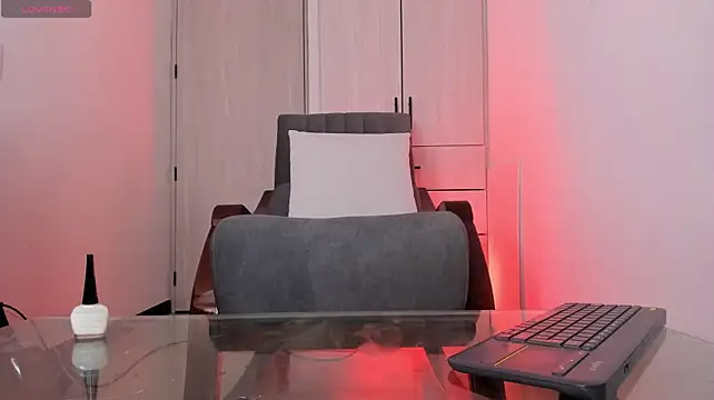 Mialenox live cam on StripChat