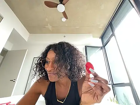 wynterheat (F milf) - No request shower show