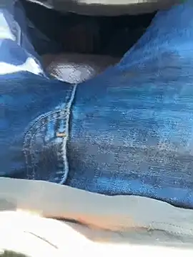 juniorl1 live cam on StripChat