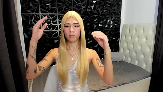 CandySweetCock live cam on StripChat