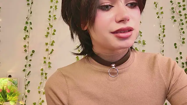 dark_diva (F young) - dark kisses to you