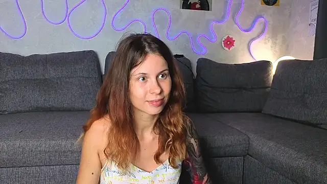 GirlNextDoorTV