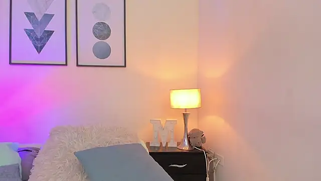 AmeliaBrixton live cam on StripChat
