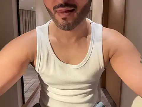 dubaiDickk live cam on StripChat