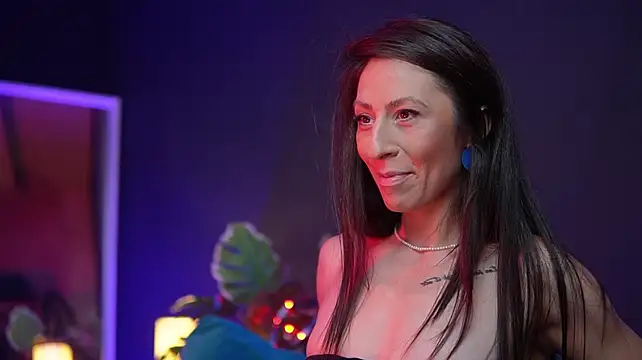 RubyRosa live cam on StripChat