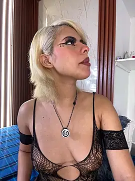 Eva_Feller69