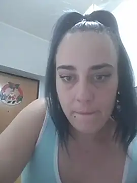 DARKLUNA_3 live cam on StripChat