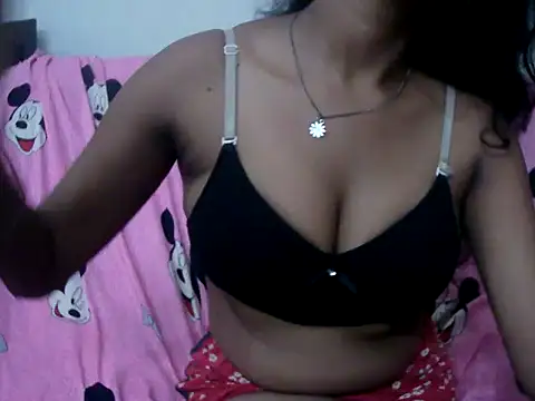 allisha_18__