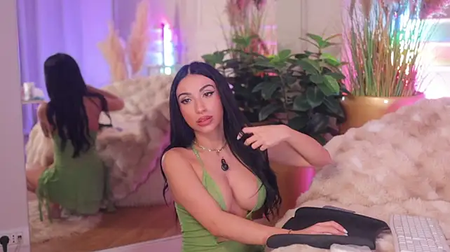 Anais_Bloom live cam on StripChat