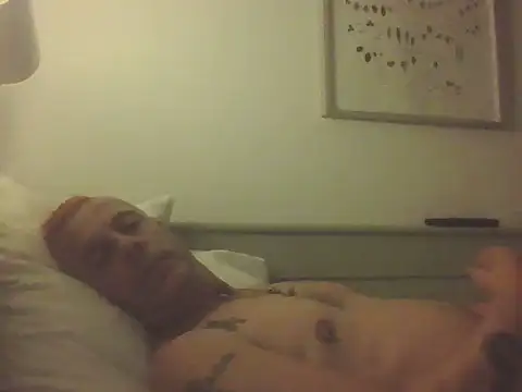 SHARPSkinhead live cam on StripChat