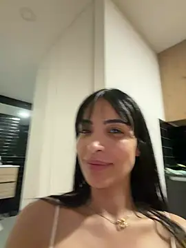Naughty_Arab_girl