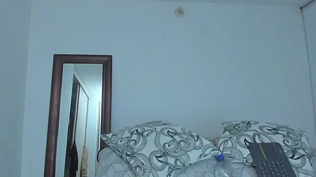 KingLevi01 live cam on StripChat