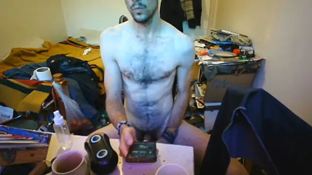 JohnnyMoves live cam on StripChat