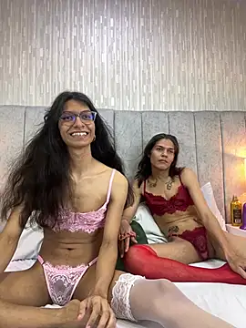 Lylith_606 live cam on StripChat