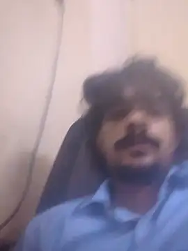 Sushant001 live cam on StripChat
