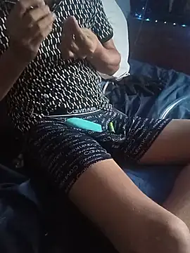 M3ThCl0uds live cam on StripChat