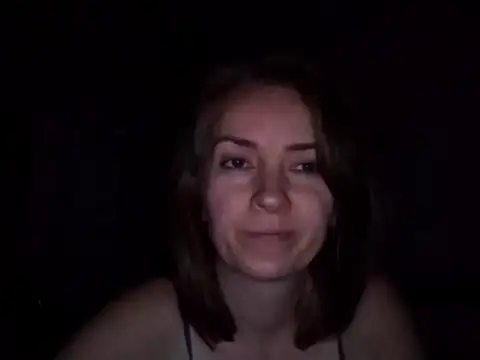 JenniferAlone live cam on StripChat