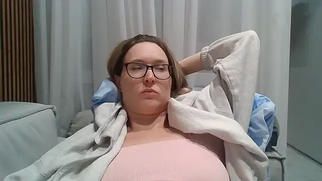 Jugira live cam on StripChat