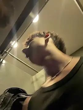 yoursexyjose webcam