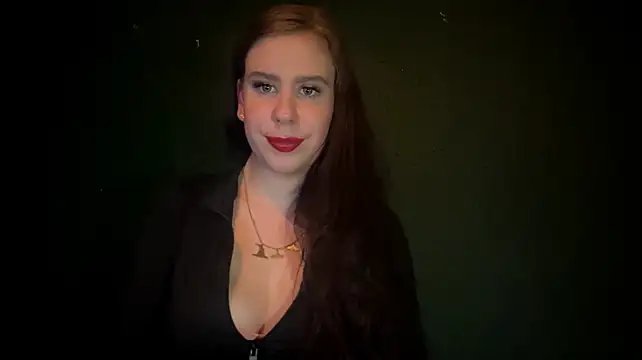 MayaKiss