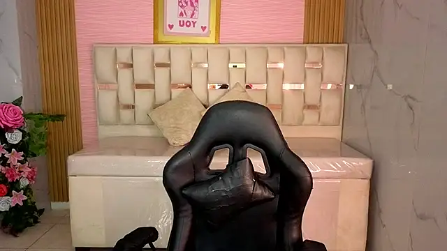 veronicaa_s live cam on StripChat