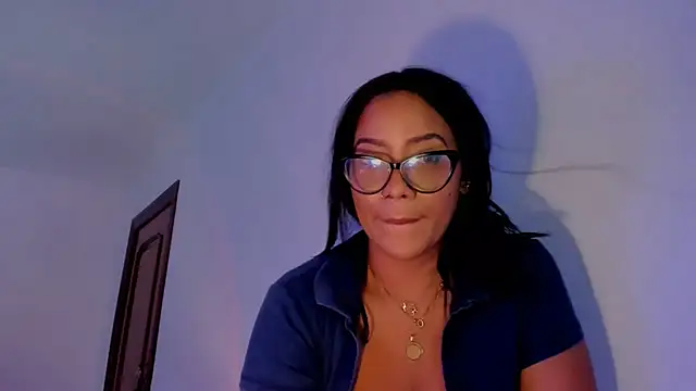 NicolePasqualott live cam on StripChat