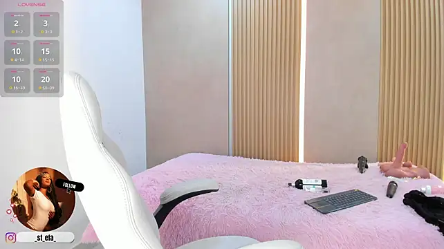 stephany_summer (F teen) - ❤️‍🔥Oil boobs and play with nipples
