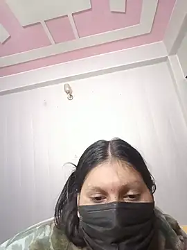 tanya-905 (F young) - Shower 🚿🚿 show with dance