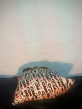 big__bearrr (M young) - Play with my cock