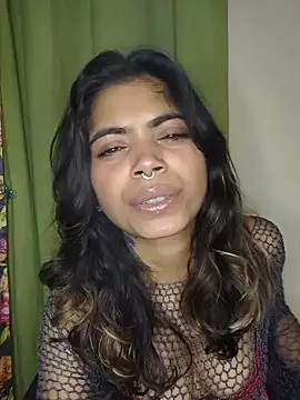 sophia_magic (F young) - Boobs show