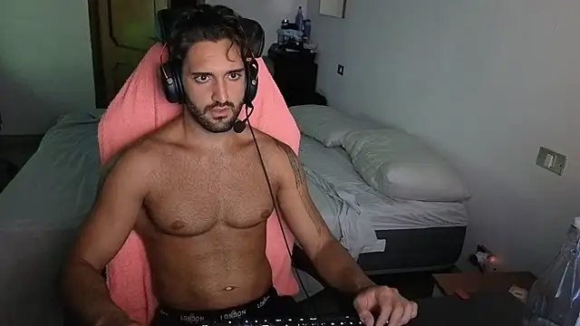 Al3xox02 live cam on StripChat