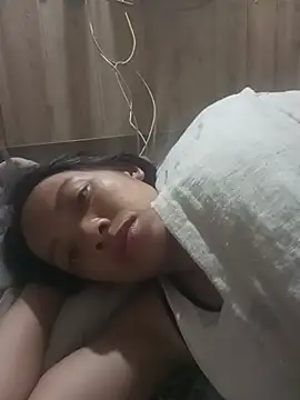 Jade-ee live cam on StripChat