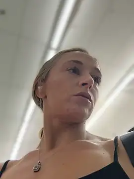 lunagirl13's live cam
