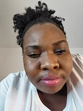 Breisy_bigboobs live cam on StripChat