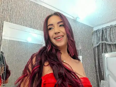 CrystalHadid live cam on StripChat