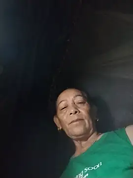 mouth22 live cam on StripChat