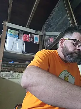 ultimateBWC live cam on StripChat