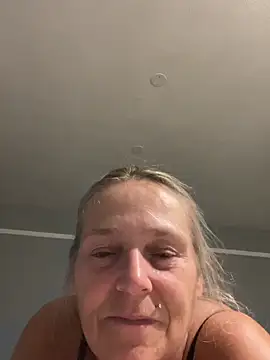 Blondnboujee53