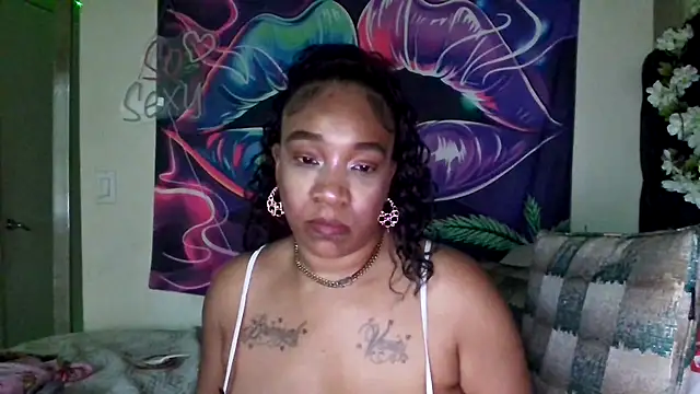 mzpretty444 webcam