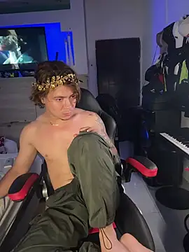 AngelLatinBoy live cam on StripChat