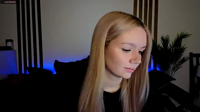 viyy live cam on StripChat