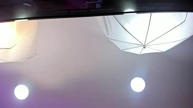Nataashahills live cam on StripChat