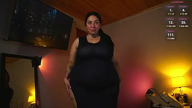 coraline_latin live cam on StripChat