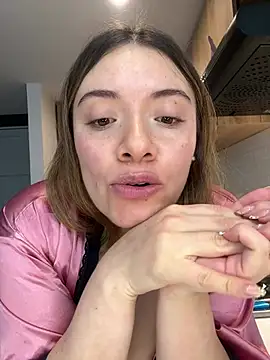 valery_mora (F young) - Suck nipples