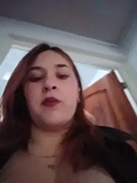 katty_42 (F teen) - Off bra in public